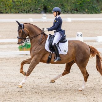 Cristina Torrent montando a Fendi T